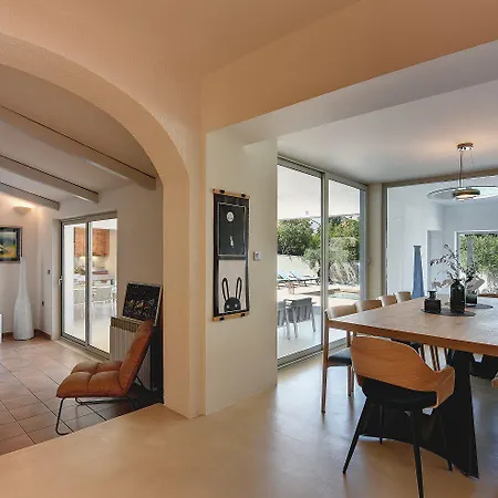 Semesterbostad Traumvilla Mit Blick Auf Brijuni Inseln, Privatem Pool Štinjan