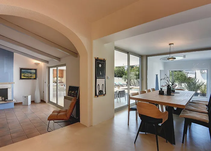 Vakantiehuis Traumvilla Mit Blick Auf Brijuni Inseln, Privatem Pool Štinjan