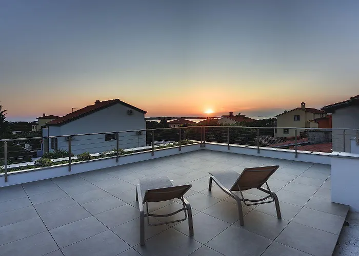 Traumvilla Mit Blick Auf Brijuni Inseln, Privatem Pool Holiday home