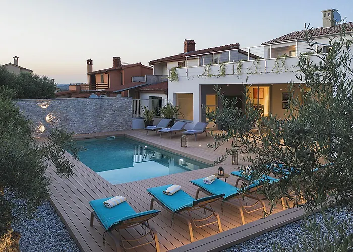 Traumvilla Mit Blick Auf Brijuni Inseln, Privatem Pool Vakantiehuis