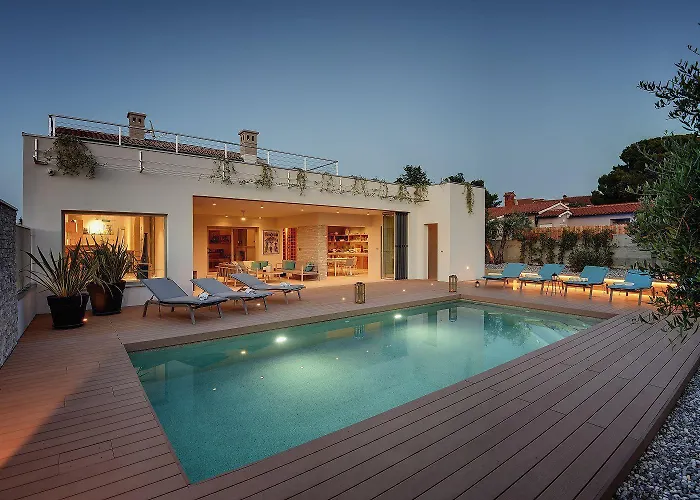 Traumvilla Mit Blick Auf Brijuni Inseln, Privatem Pool