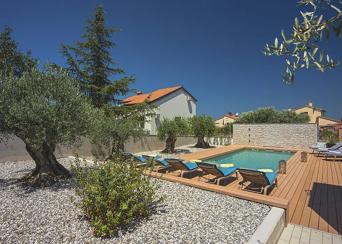 Traumvilla Mit Blick Auf Brijuni Inseln, Privatem Pool