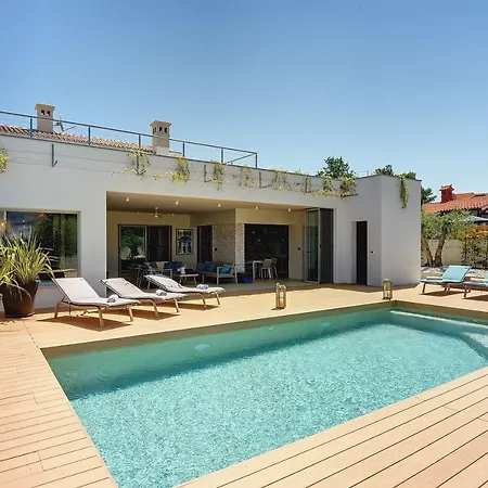 Traumvilla Mit Blick Auf Brijuni Inseln, Privatem Pool Stinjan