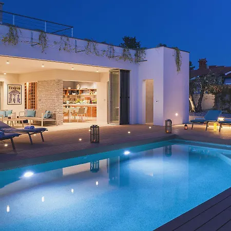 Traumvilla Mit Blick Auf Brijuni Inseln, Privatem Pool * 스틴잔