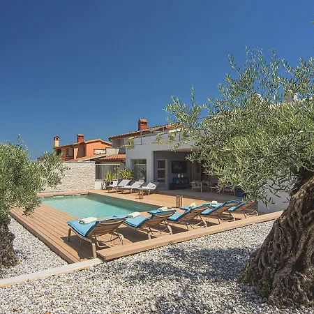 Traumvilla Mit Blick Auf Brijuni Inseln, Privatem Pool * 스틴잔