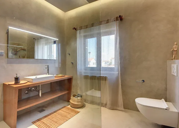 Traumvilla Mit Blick Auf Brijuni Inseln, Privatem Pool 펜션 *